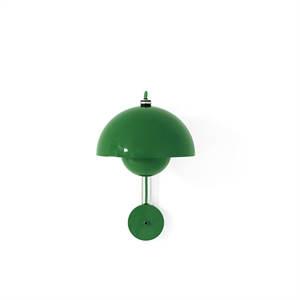 &Tradition Flowerpot VP8 Wall Lamp Signal Green