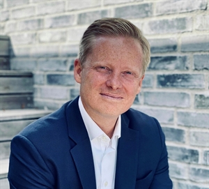 Rasmus Markholt: "When Light and Darkness Meets"