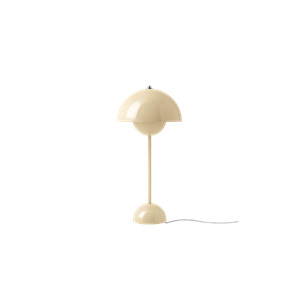 &Tradition Flowerpot VP3 Table Lamp Ivory